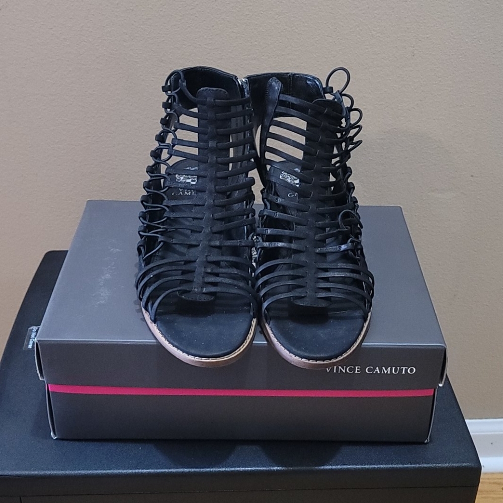 Vince camuto